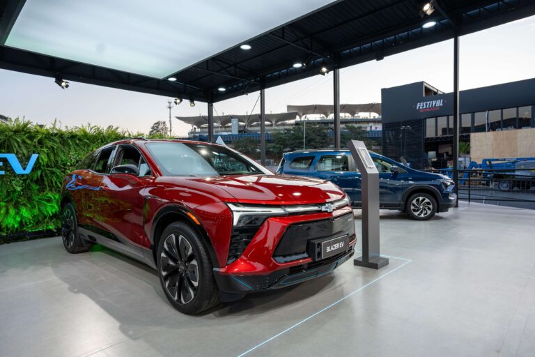 Chevrolet oferece test-drive do Blazer EV na pista de Interlagos