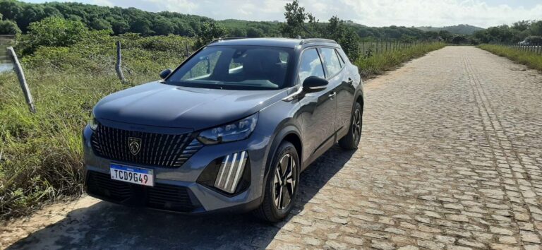 Impressões: Peugeot 2008 com motor 1.0 tem foco na eficiência