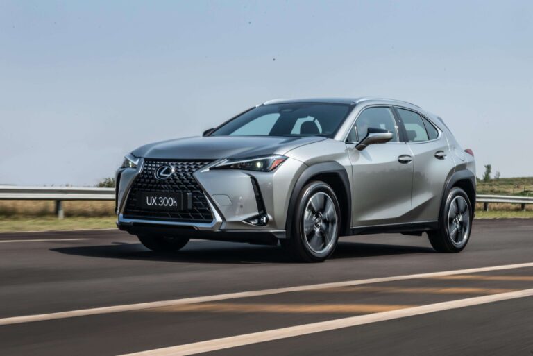 Novo Lexus UX 300h, híbrido completo, substitui UX 250h no Brasil