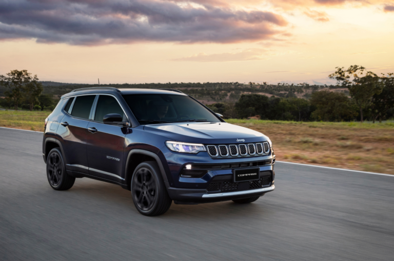 Jeep Compass tem preço reduzido em R$ 30 mil para venda direta