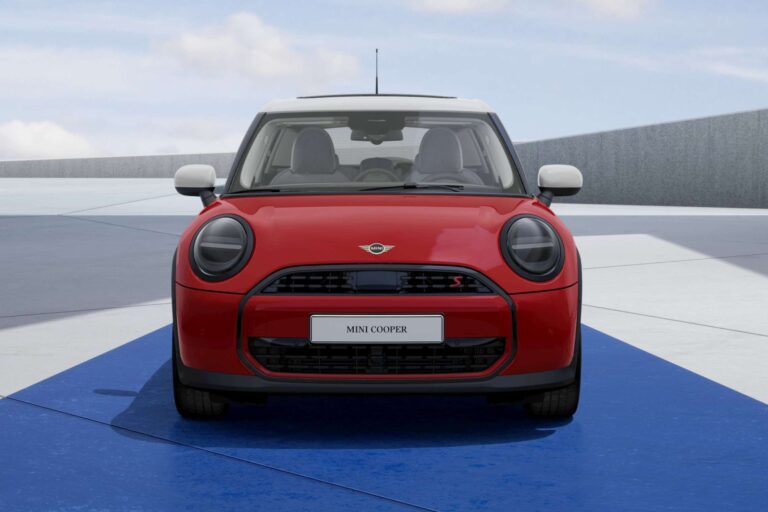 Mini Cooper S 5 portas Exclusive estreia no Brasil por R$ 249.990