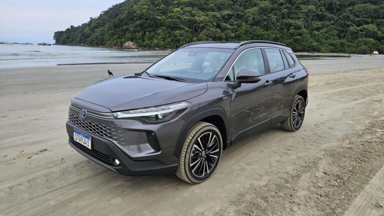 Toyota Corolla Cross tem ano incrível e já soma cinco recordes de vendas em 2025