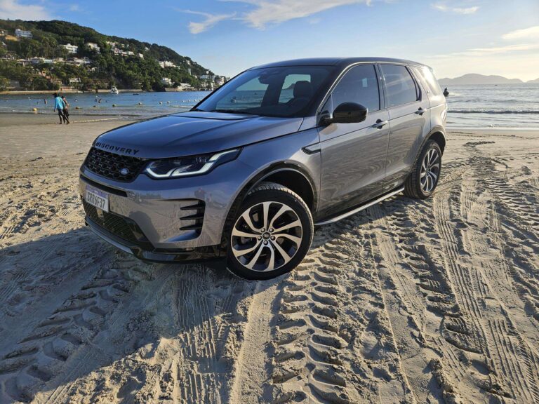 Avaliação: Discovery Sport 2025 tem porte perfeito para uso cidade/estrada