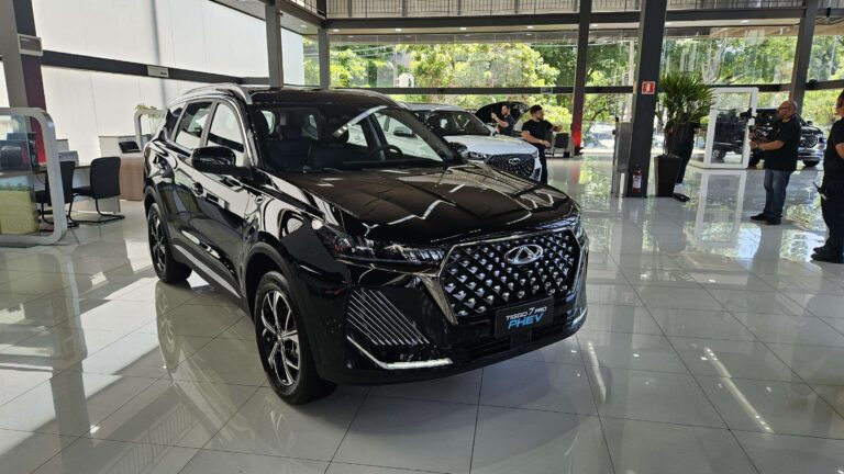 Tiggo 7 Híbrido Plug-in estreia por R$ 239.990; teste indica 37 km/l na cidade