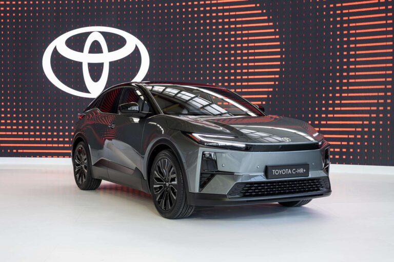 Toyota lançará 6 novos carros elétricos até 2026. Eis o primeiro: Novo C-HR+