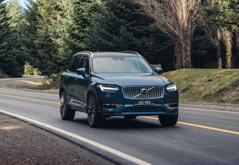 Volvo XC90 recebe prêmio internacional de segurança