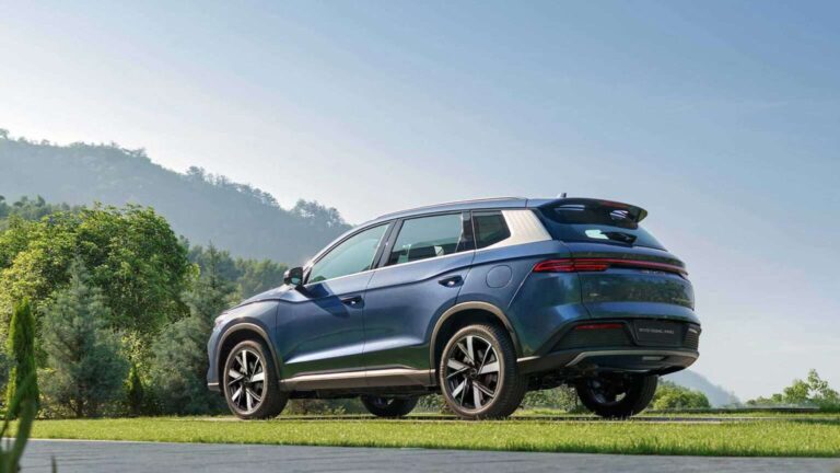 Abeifa cresce 32,8% com impulso da BYD, Volvo e Porsche; Kia e Land Rover caem