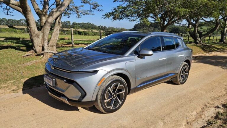 Avaliação: Chevrolet Equinox EV é ótimo, mas o preço é um tiro no pé da GM