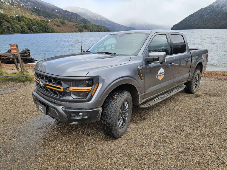 Ford faz test drive na Argentina com picapes F-150 Tremor e Maverick Tremor