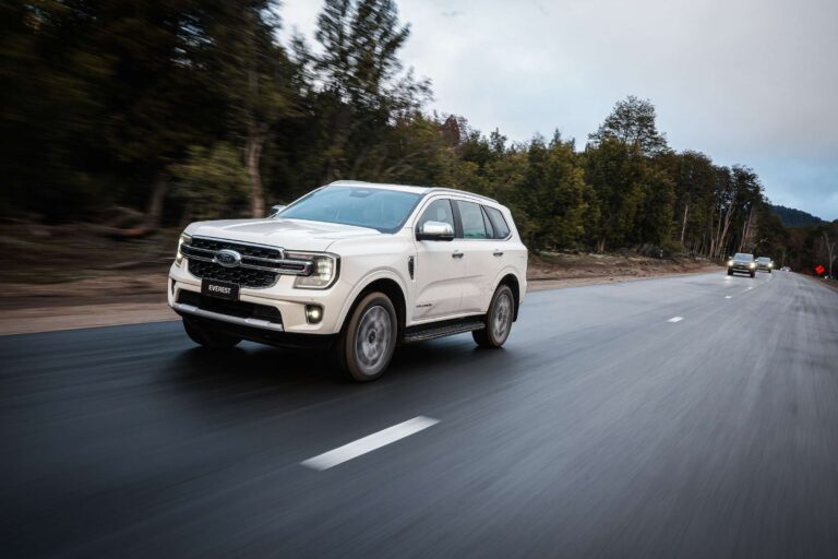 Ford Everest: já dirigimos o SUV raiz 4×4 na Argentina, mas ele não vem