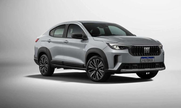 Fiat Fastback fica até R$ 2.000 mais caro em março; veja os preços