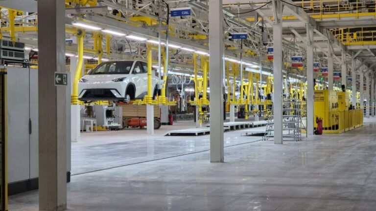 BYD divulga nova meta para fábrica: 50% de peças nacionais até 2027