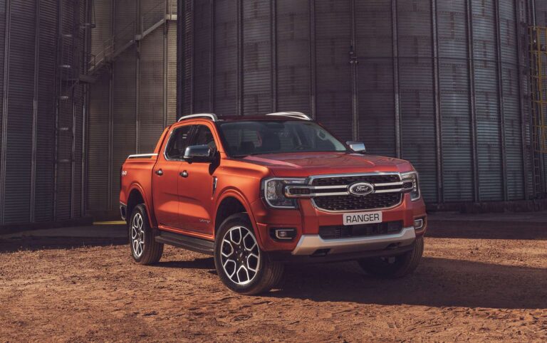 Ford coloca picapes Ranger à prova para clientes compararem e comprarem