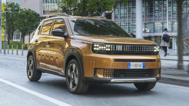 Fiat vive dilema histórico: novo compacto pode se chamar Panda, Uno ou Argo