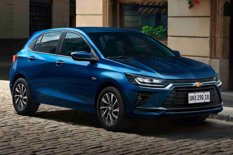 Renovados, Chevrolet Onix e Onix Plus voltam a liderar hatches e sedãs