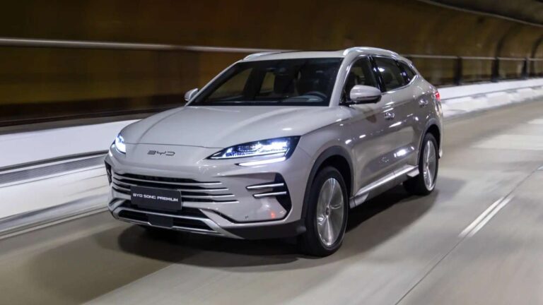 BYD cresce 46%, sobe para 8º no ranking e pressiona marcas tradicionais