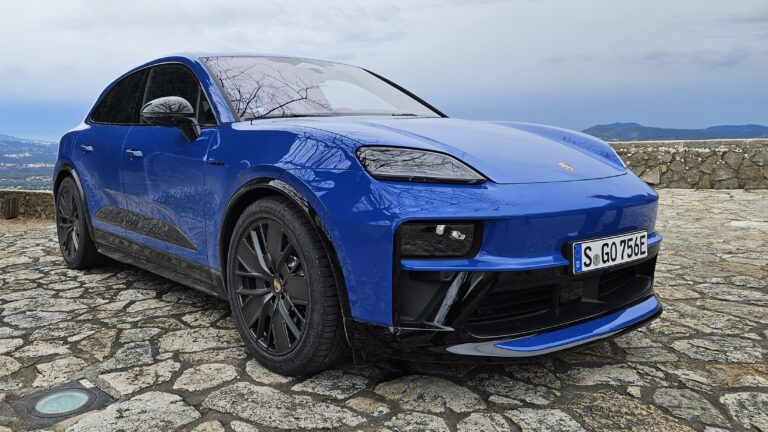 Porsche Macan GTS elétrico na Provence
