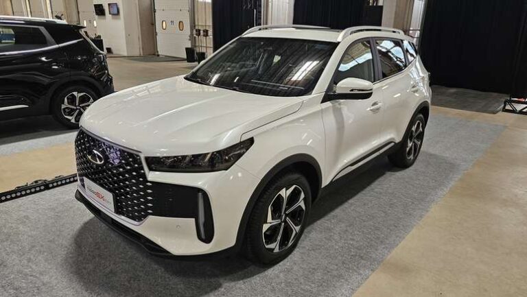 Tiggo 5X dispara em março, sobe para 8º lugar e pressiona o Pulse