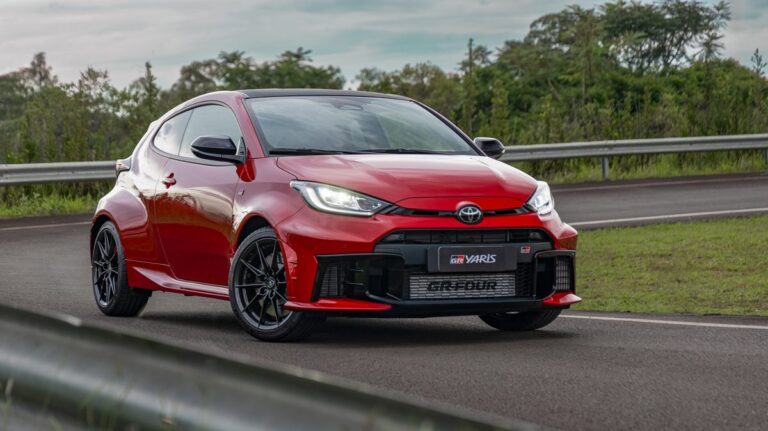 Novo Toyota GR Yaris: manual ou automático pelo mesmo preço?