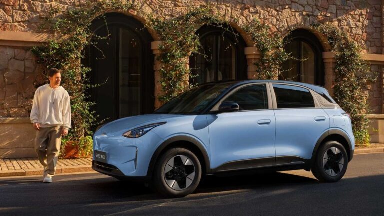 Este carro é o compacto elétrico mais vendido do mundo. Veja 5 razões