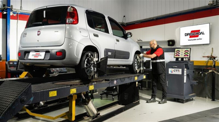 Cambagem do carro: o que é e por que ela detona os seus pneus?