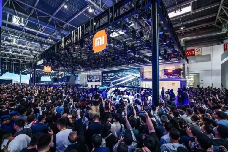 Salão do Automóvel continua muito vivo na China, onde tudo é diferente
