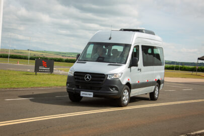Mercedes Sprinter automático estreia no Brasil por R$ 274.300; já dirigimos