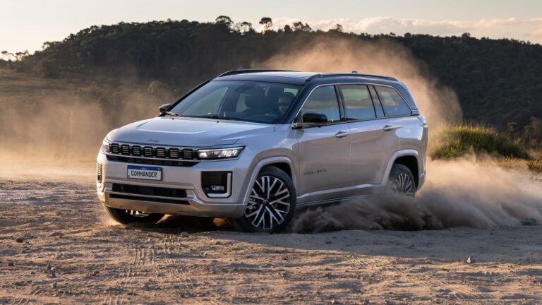 Jeep Commander atinge 100 mil unidades e terá nova geração em breve