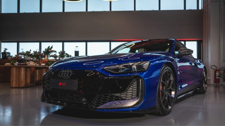 Audi RS e-tron GT Performance chega ao Brasil com 925 cv por R$ 1,3 milhão