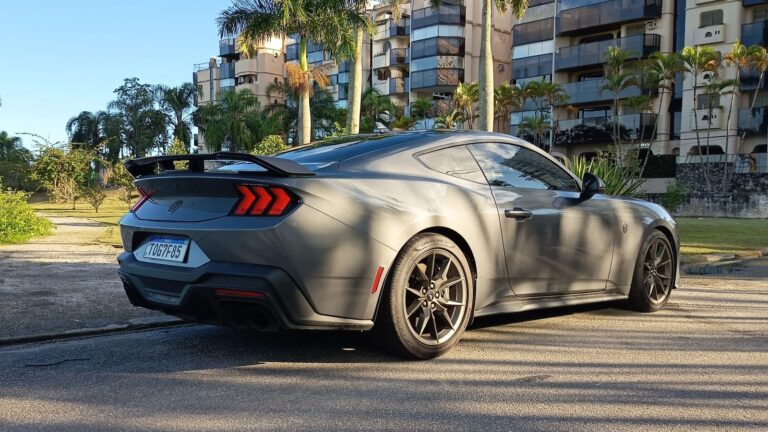 Ford Mustang V8 pode ser usado sem culpa na era da eletrificação? Sim, mais do que um Mobi