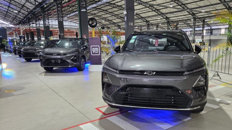 Carros CKD e SKD terão mais seis meses de cotas; Anfavea lamenta a decisão