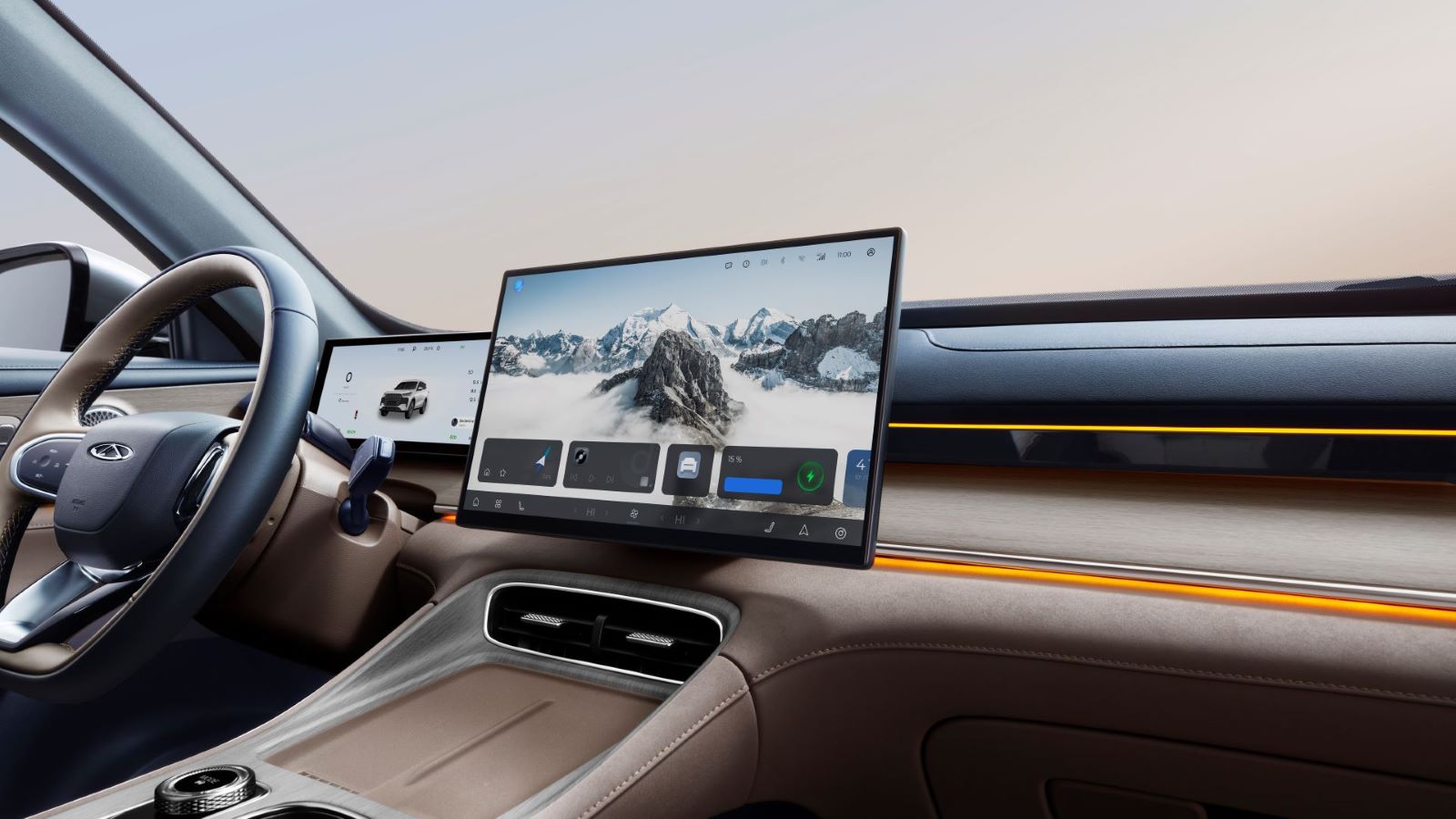 Interior de um carro com painel digital moderno, incluindo um grande display mostrando uma paisagem montanhosa e informações do veículo.